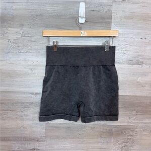 Seamless High-Waisted Ribbed Bike Shorts Large Acid Wash Charcoal